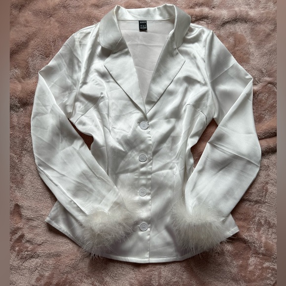 Button-down shirt and pants set - Picture 1 of 5